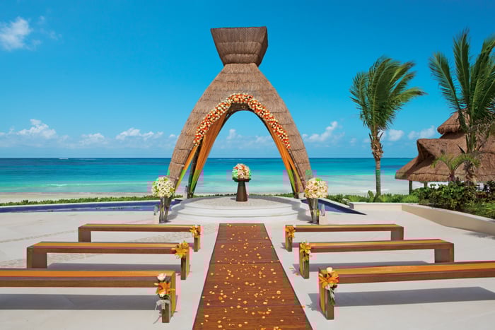 Choose from various ceremony setups to make your day wow at Dreams Resorts & Spas!