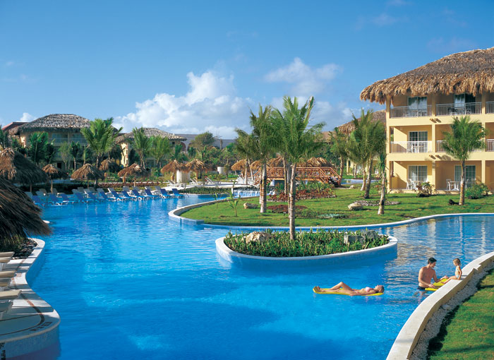 Dreams Punta Cana Resort at Spa has one of the largest free form swimming pools in the Dominican Republic!